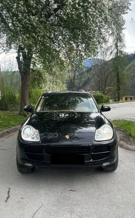 Porsche Cayenne 2005 photo 2