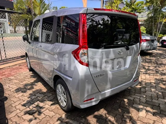 Toyota Roomy 2024 photo 2