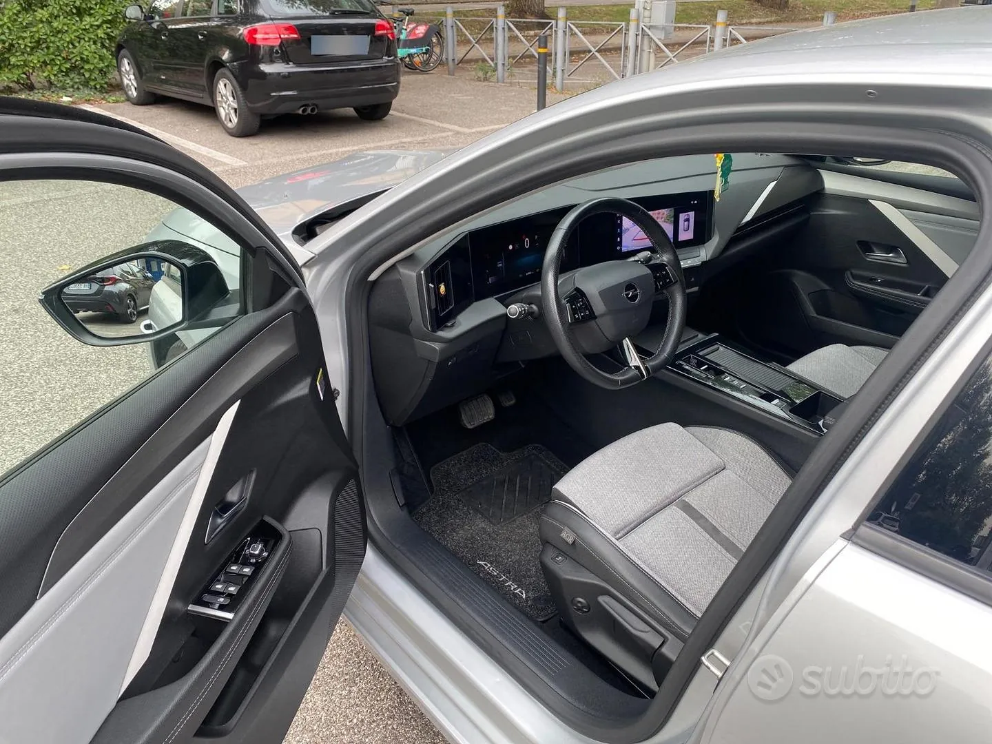Opel Astra 2023 photo 2