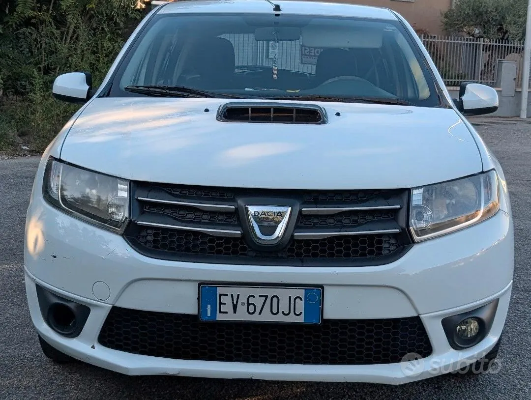 Dacia Sandero 2014 photo 4