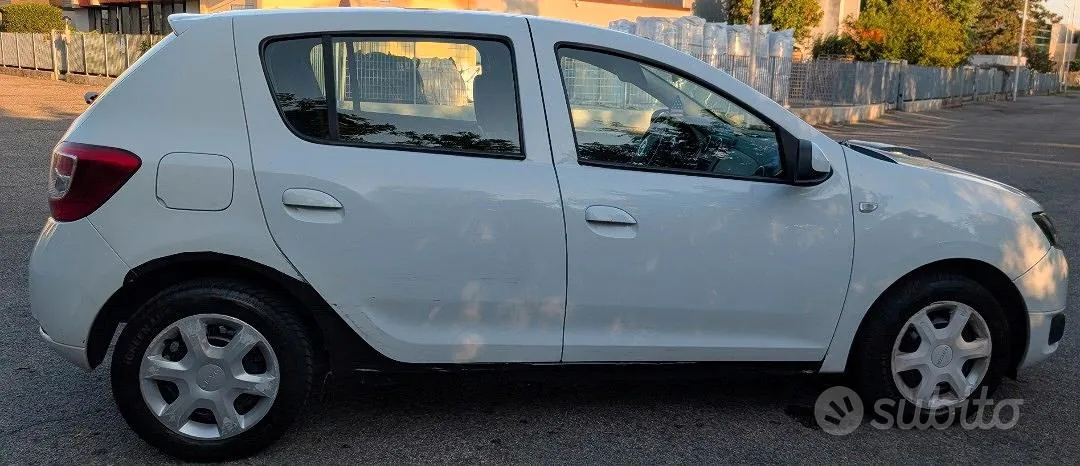 Dacia Sandero 2014 photo 5