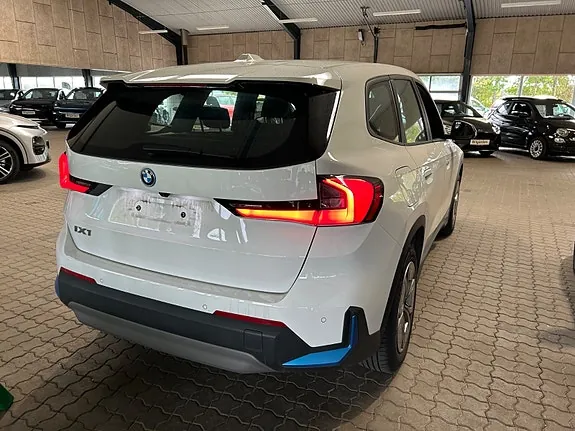 BMW Ix1 2023 photo 4
