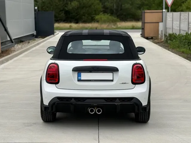 Mini John Cooper Works 2024 photo 3