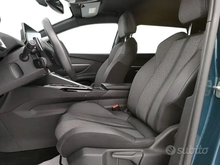 Peugeot 5008 2024 photo 5