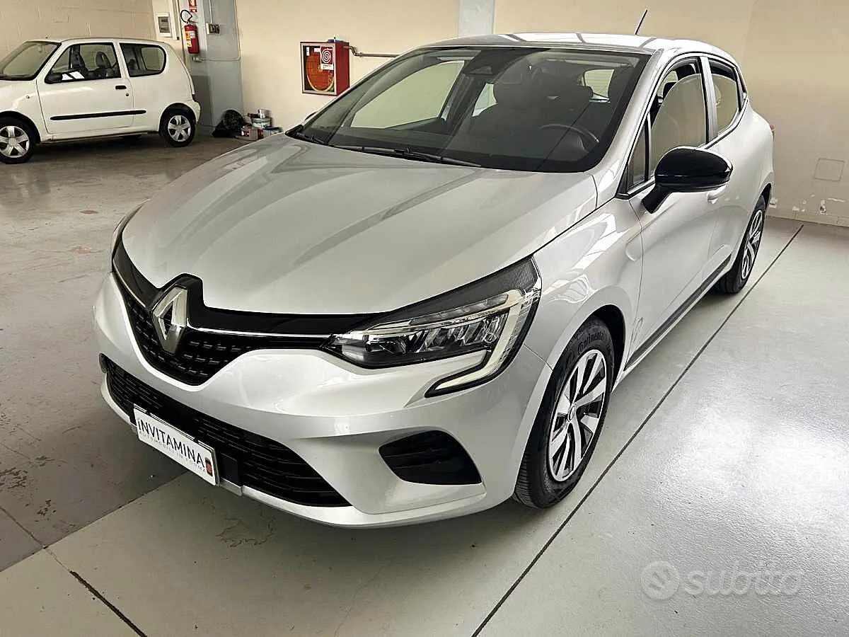 Renault Clio 2023 photo 3