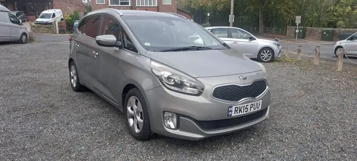 Kia Carens