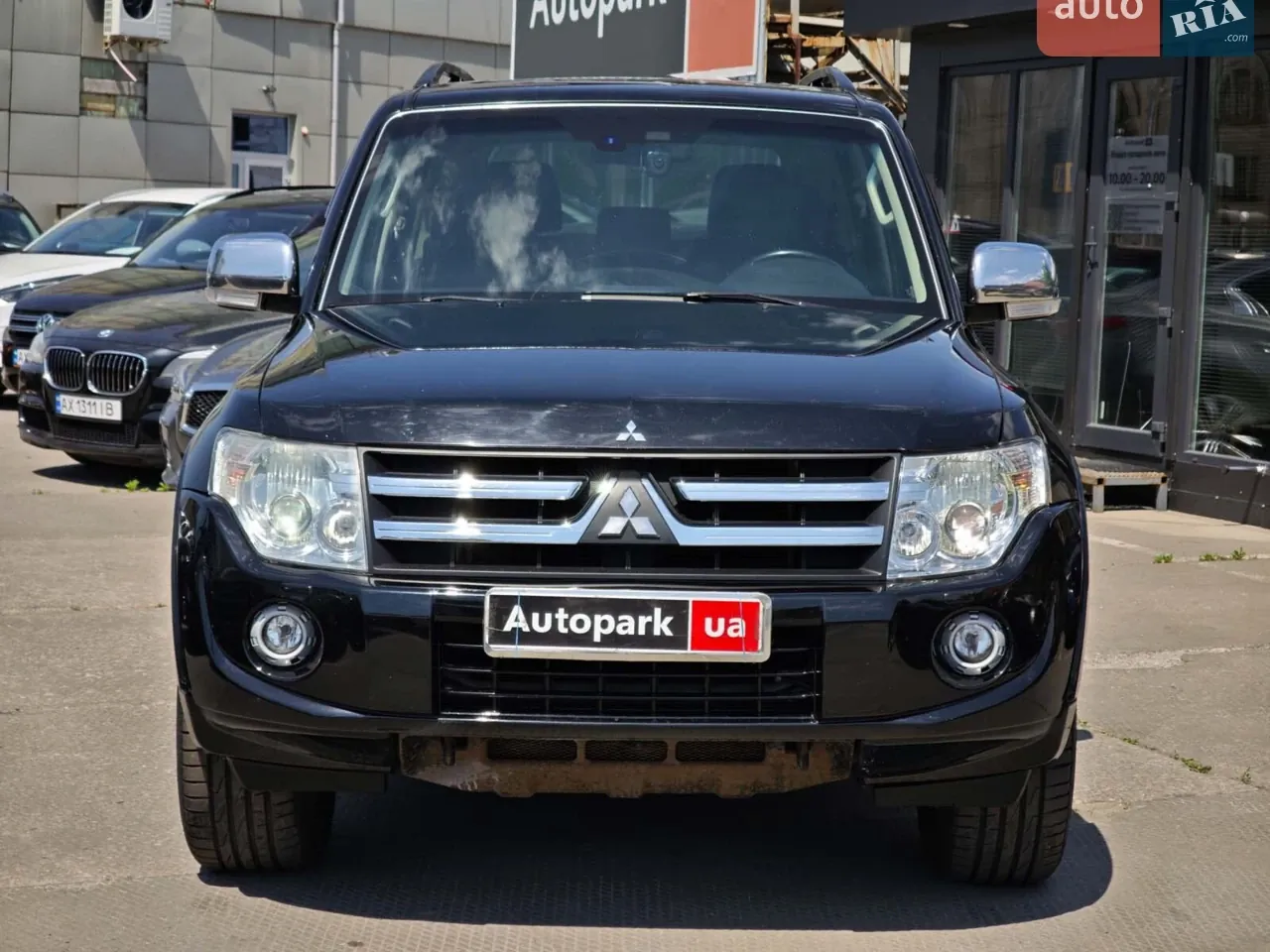 Mitsubishi Pajero Wagon 2013 photo 2