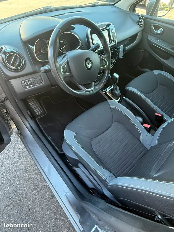Renault Clio 2016 photo 3