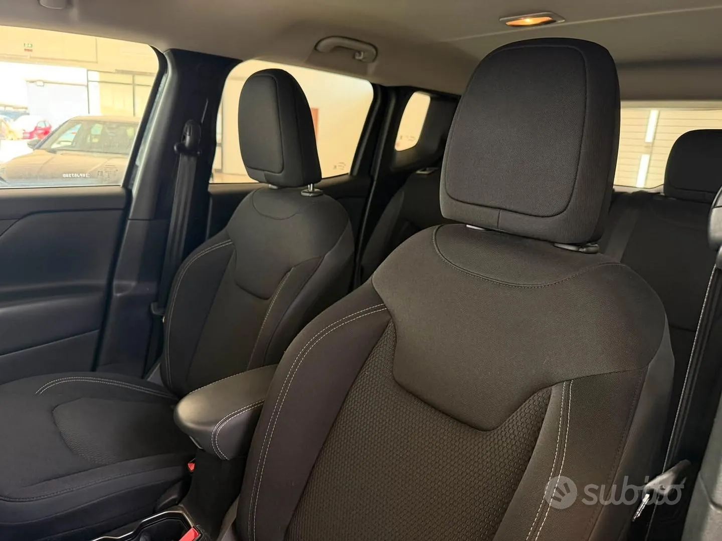 Jeep Renegade 2018 photo 4