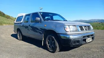 Nissan Navara 1998 photo 5