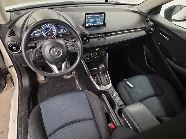 Toyota Yaris 2018 photo 3