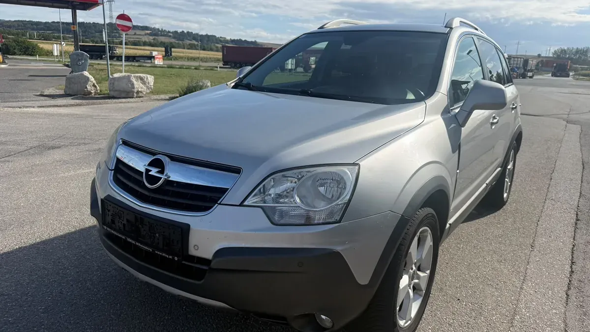 Opel Antara 2007 photo 2