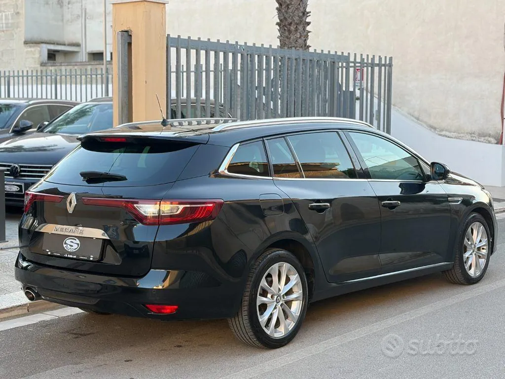 Renault Megane Sporter 2017 photo 3