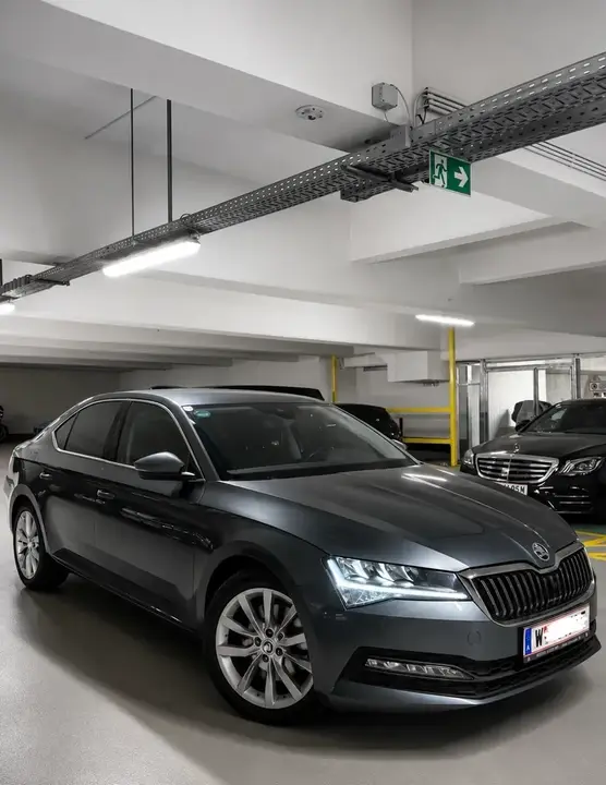 Skoda Superb 2020 photo 2