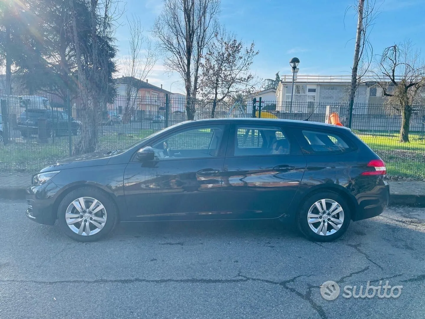 Peugeot 308 2019 photo 3