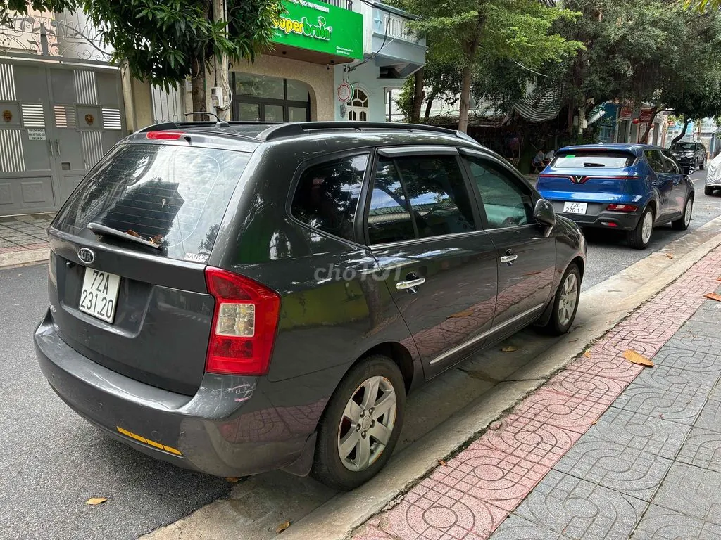 Kia Carens 2008 photo 2