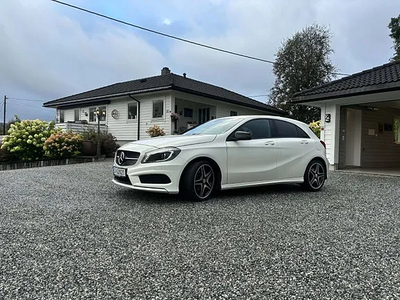 Mercedes-Benz A180 2015 photo 3