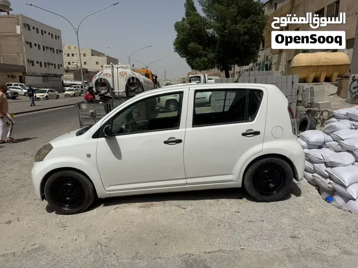 Daihatsu Sirion 2016 photo 3