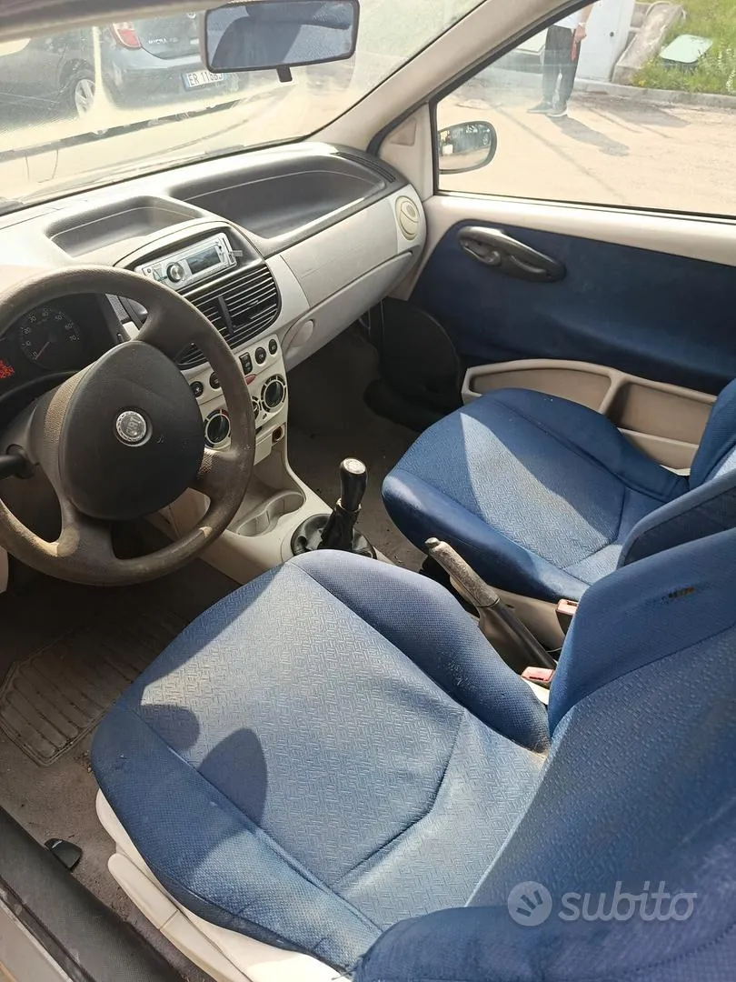 Fiat Punto 2005 photo 4