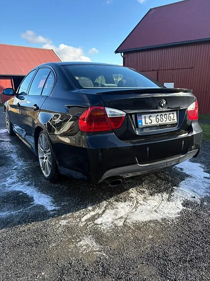 BMW 316I 2008 photo 3
