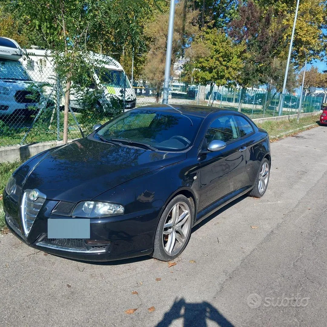 Alfa Romeo Gt 2008 photo 3