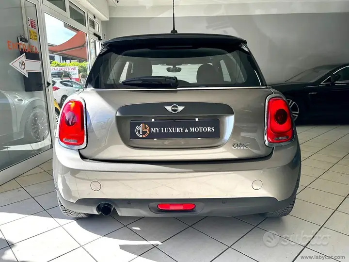 Mini Mini One 2017 photo 5
