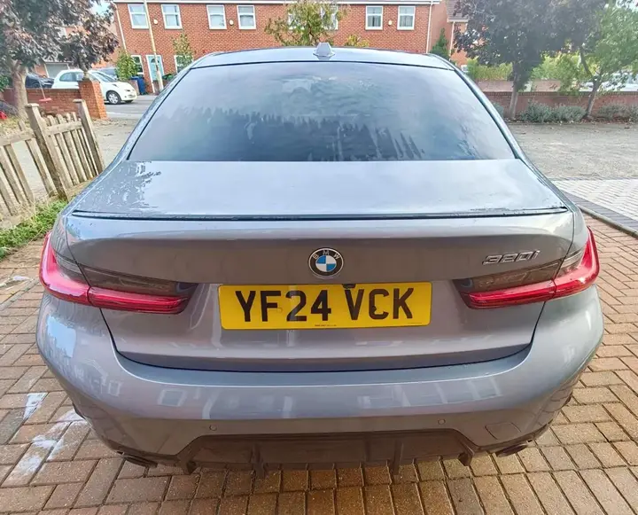 BMW 3 Series 2024 photo 5