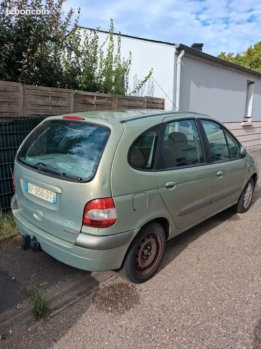 Renault Scenic 2003 photo 2