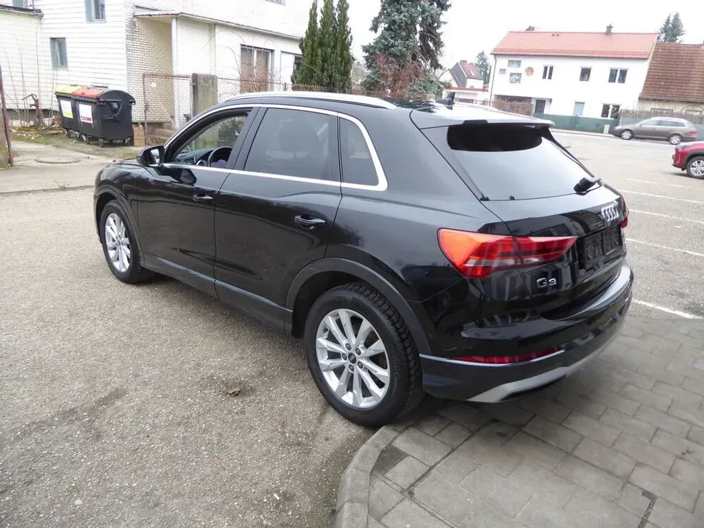 Audi Q3 2021 photo 3