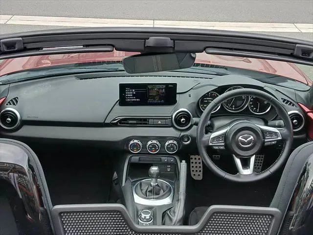 Mazda Roadster 2024 photo 3