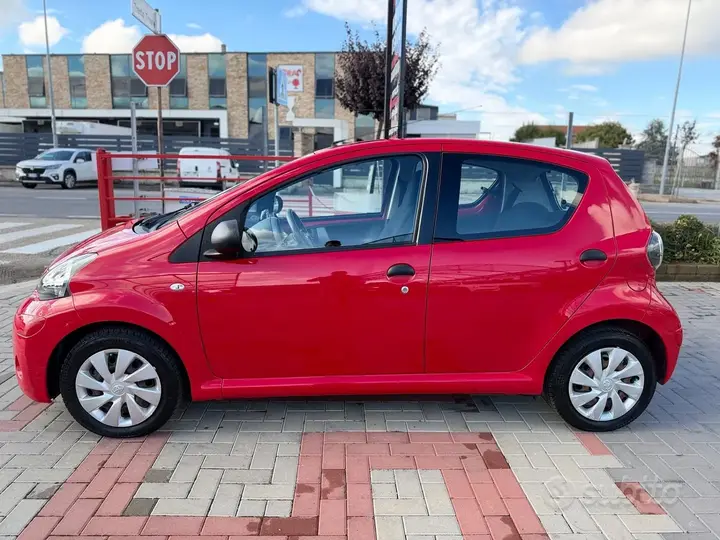 Toyota Aygo 2013 photo 4