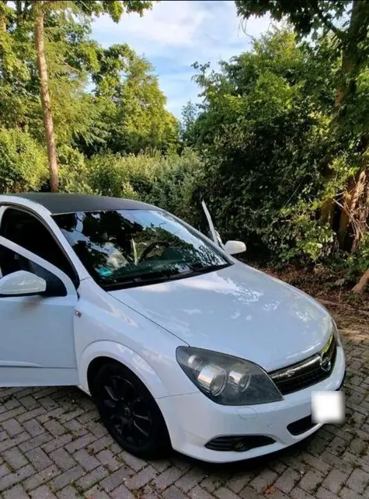 Opel Astra H