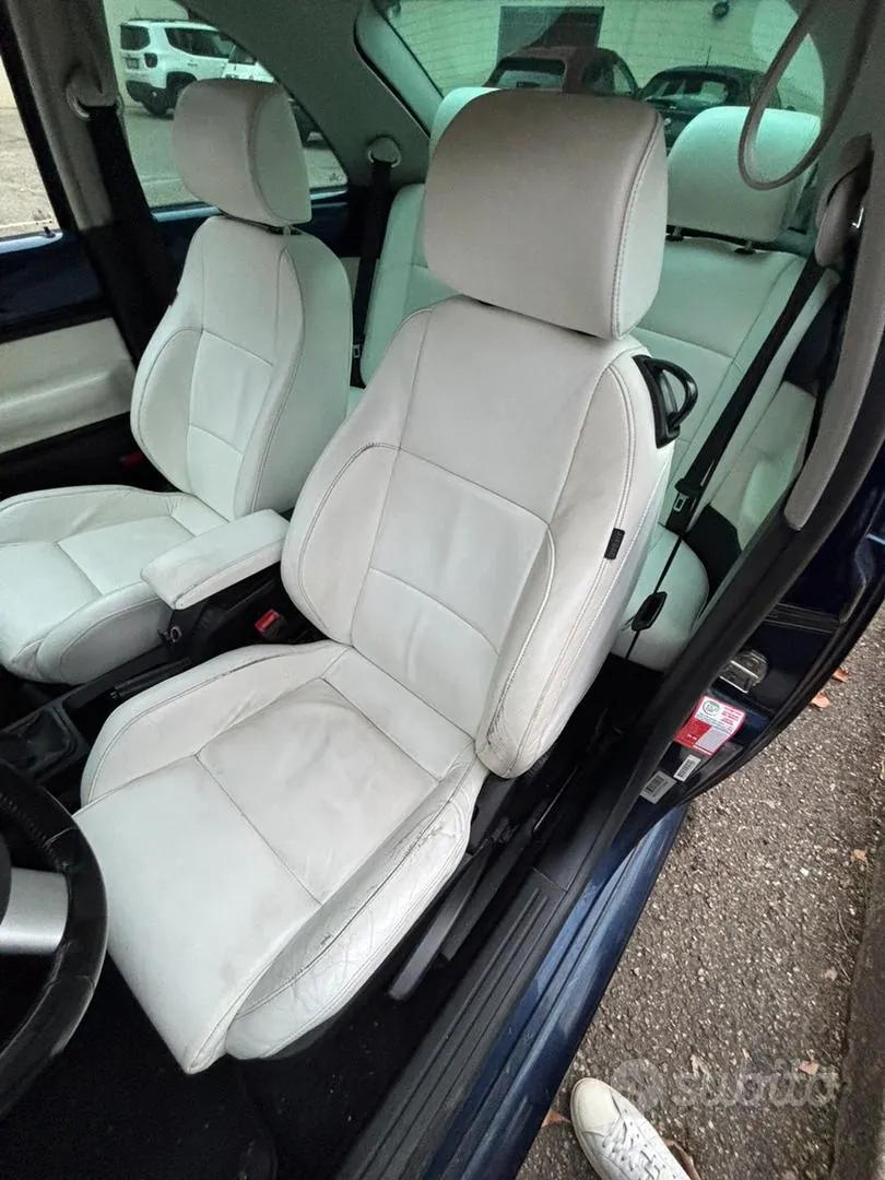 Volkswagen New Beetle 2009 photo 4