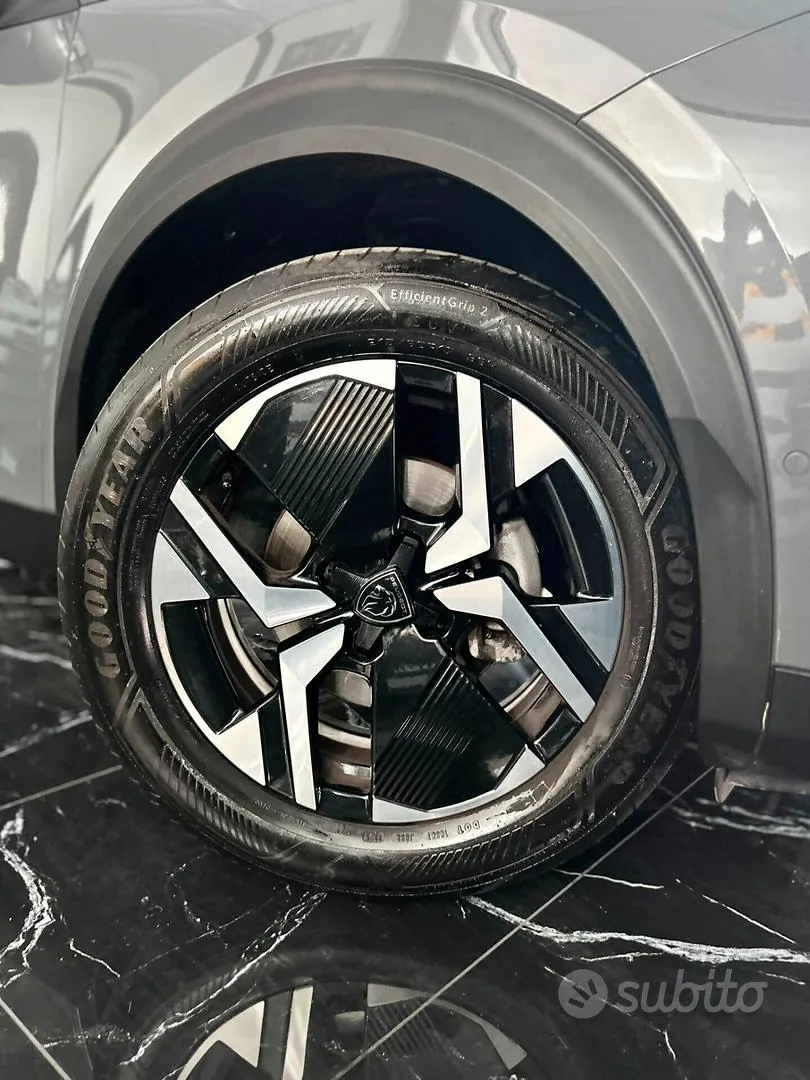 Peugeot 2008 2025 photo 5
