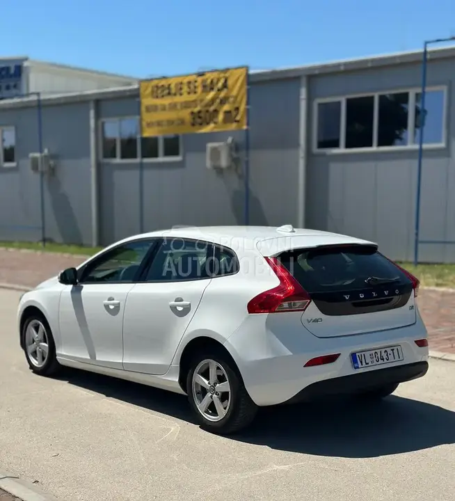 Volvo V40