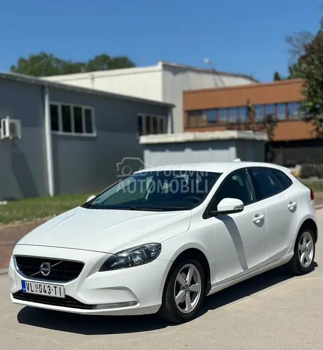 Volvo V40 2013 photo 3