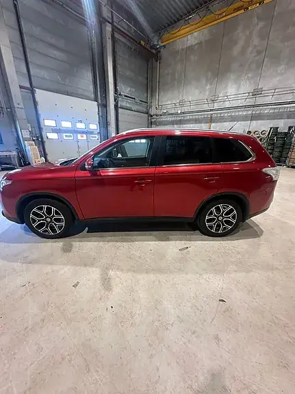 Mitsubishi Outlander 2015 photo 3