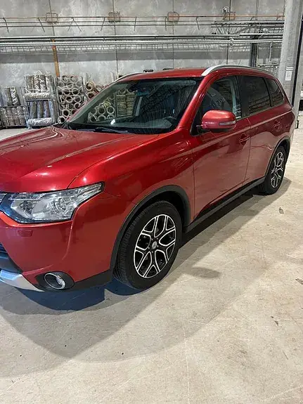 Mitsubishi Outlander 2015 photo 2