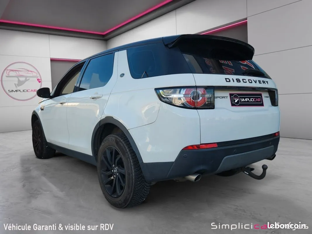 Land Rover Discovery 2018 photo 3