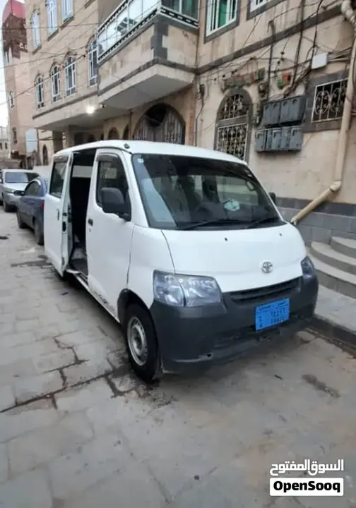 Toyota Bus - Van