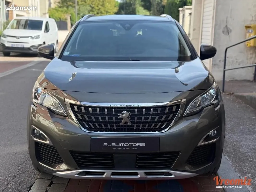 Peugeot 3008 2020 photo 2