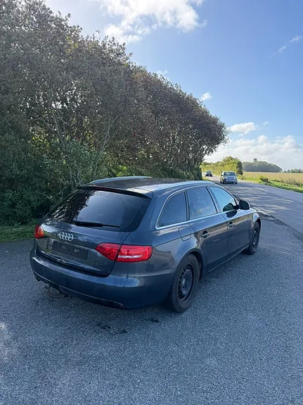 Audi A4 2008 photo 4