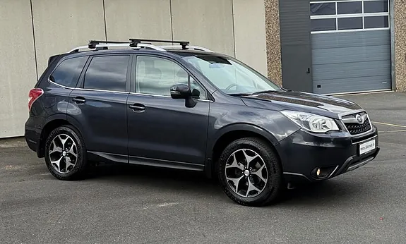 Subaru Forester 2013 photo 2