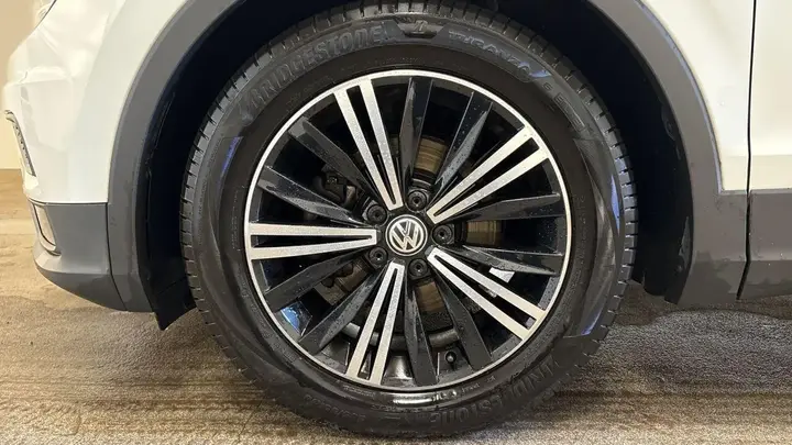 Volkswagen Tiguan 2018 photo 5