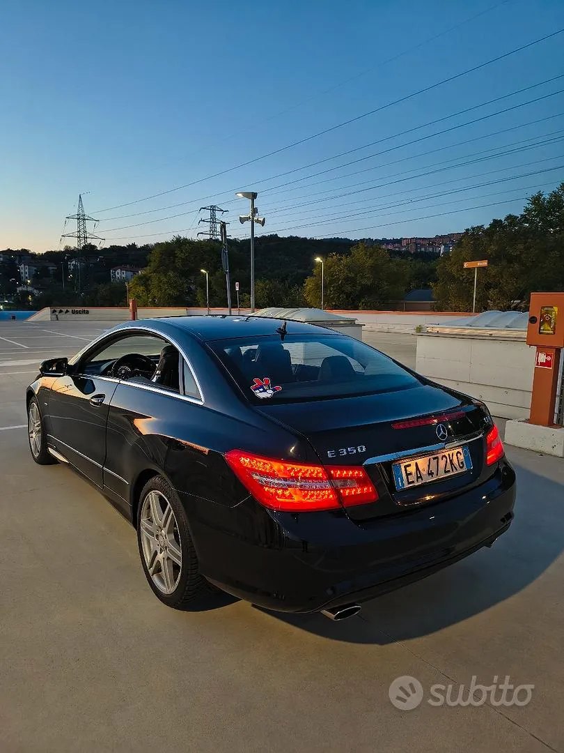 Mercedes-Benz E-Class 2010 photo 4