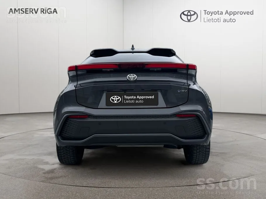 Toyota C-Hr 2025 photo 4