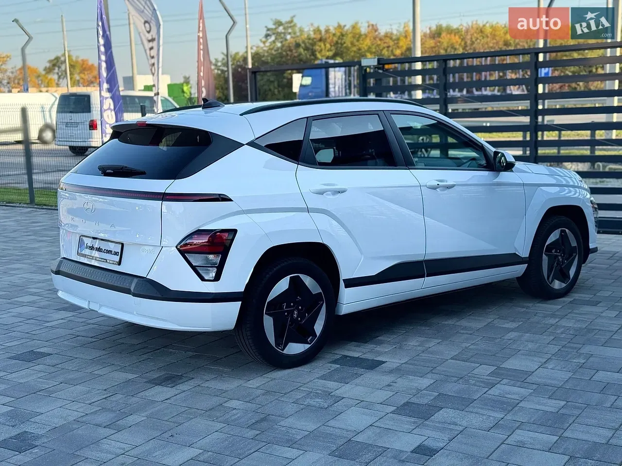 Hyundai Kona Electric 2024 photo 3