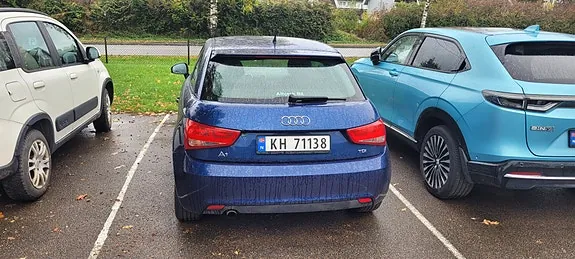 Audi A1 2011 photo 2