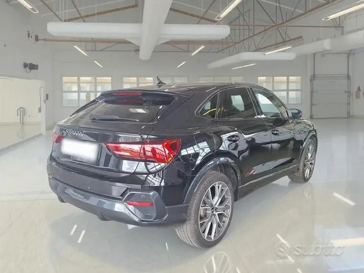 Audi Q3 2021 photo 4