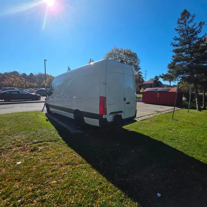 Mercedes-Benz Sprinter Van 2023 photo 2